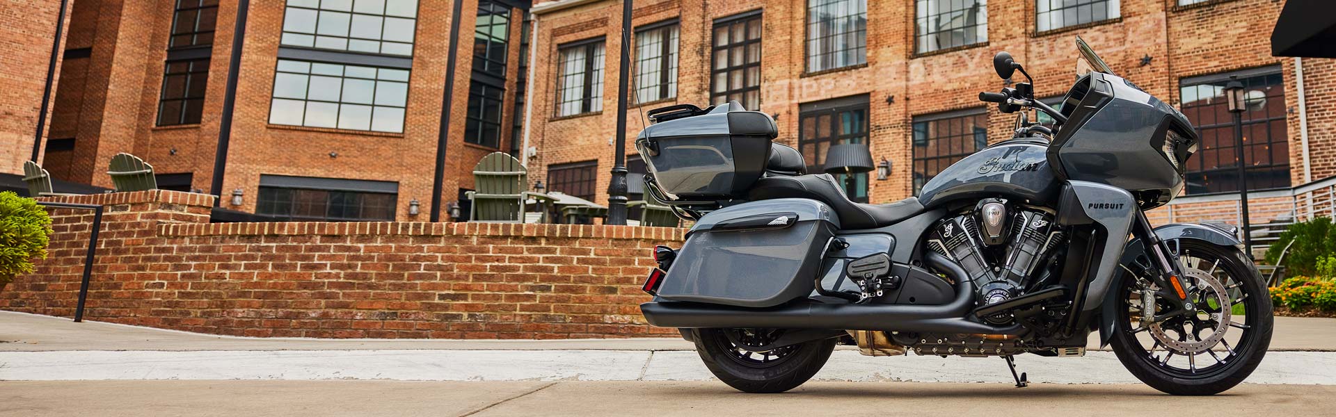 Indian Pursuit Dark Horse Indian Pursuit Dark Horse